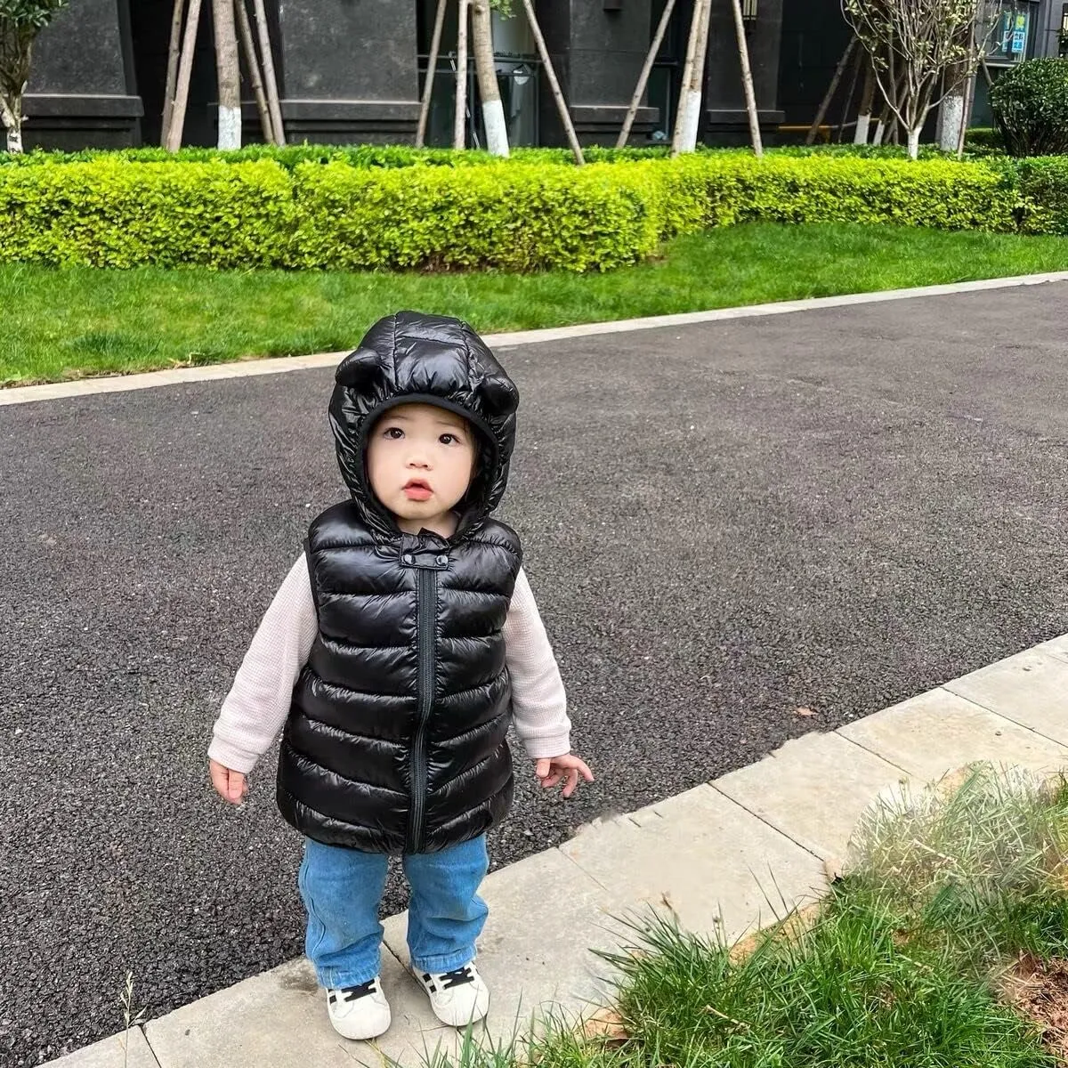 AIWUHE Baby Boys Girls Hooded Puffer Vest Winter Lightweight Sleeveless Bear ears Zipper Up Jacket