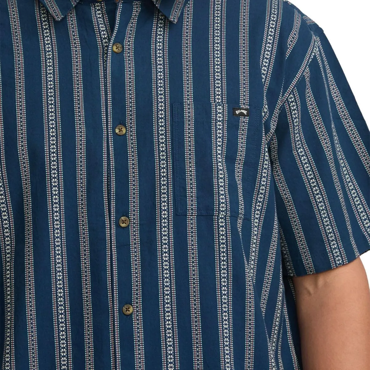 Billabong Men's Classic Sundays Woven Short Sleeve Shirt