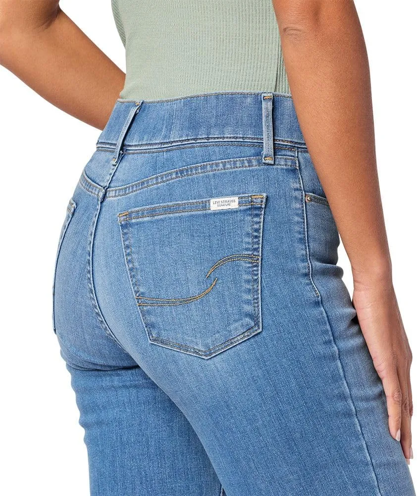 Levi Strauss Signature Gold Womens Totally Shaping Ultimate Pull-on Ankle Straight Jeans (Also Available in Plus)