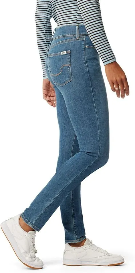 Levi Strauss Signature Gold Women's Totally Shaping Ultimate Pull-on Skinny Jeans (Also Available in Plus)