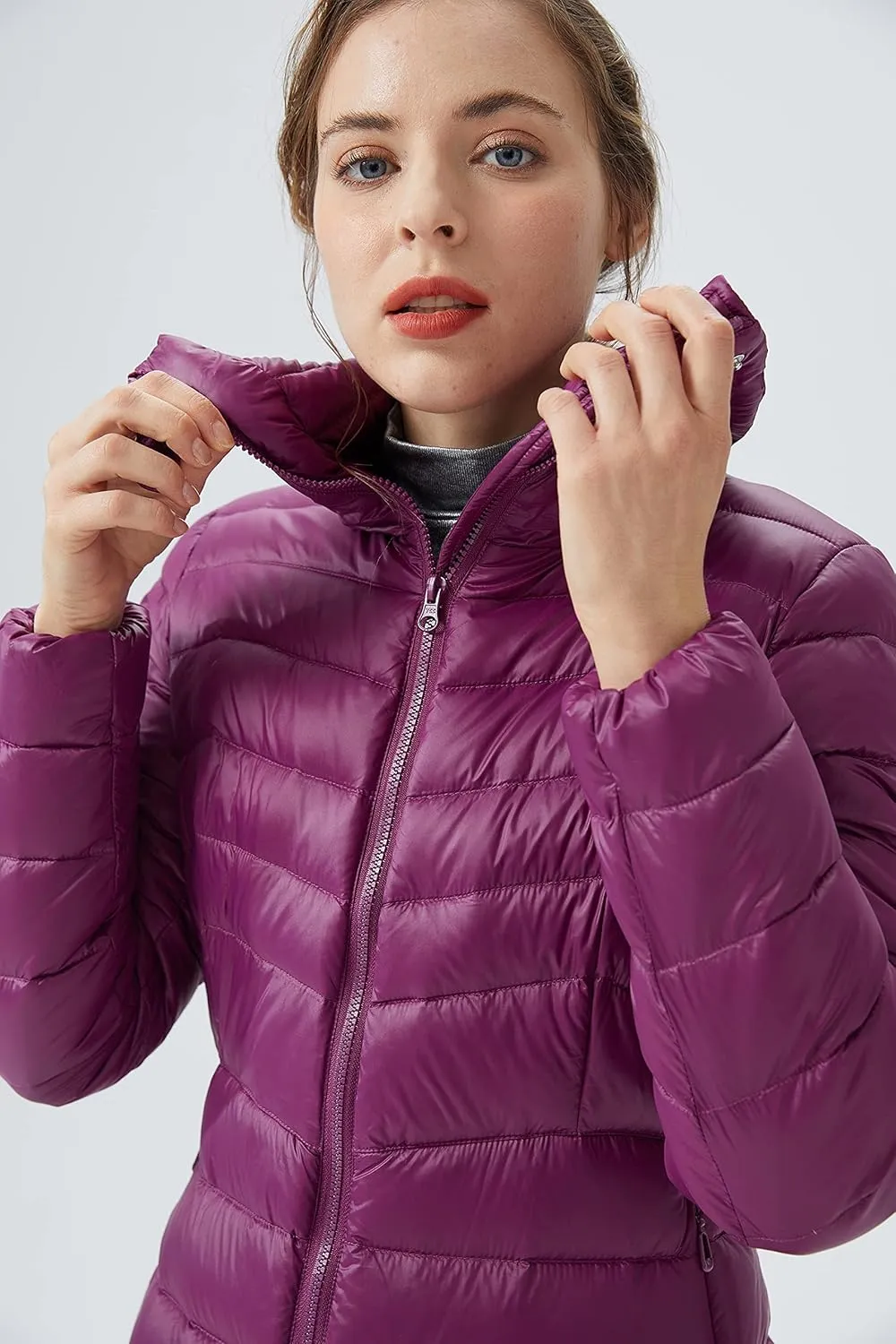 Orolay Women's Lightweight Winter Down Jacket Quilted Packable Warm Coat with Wide Collar