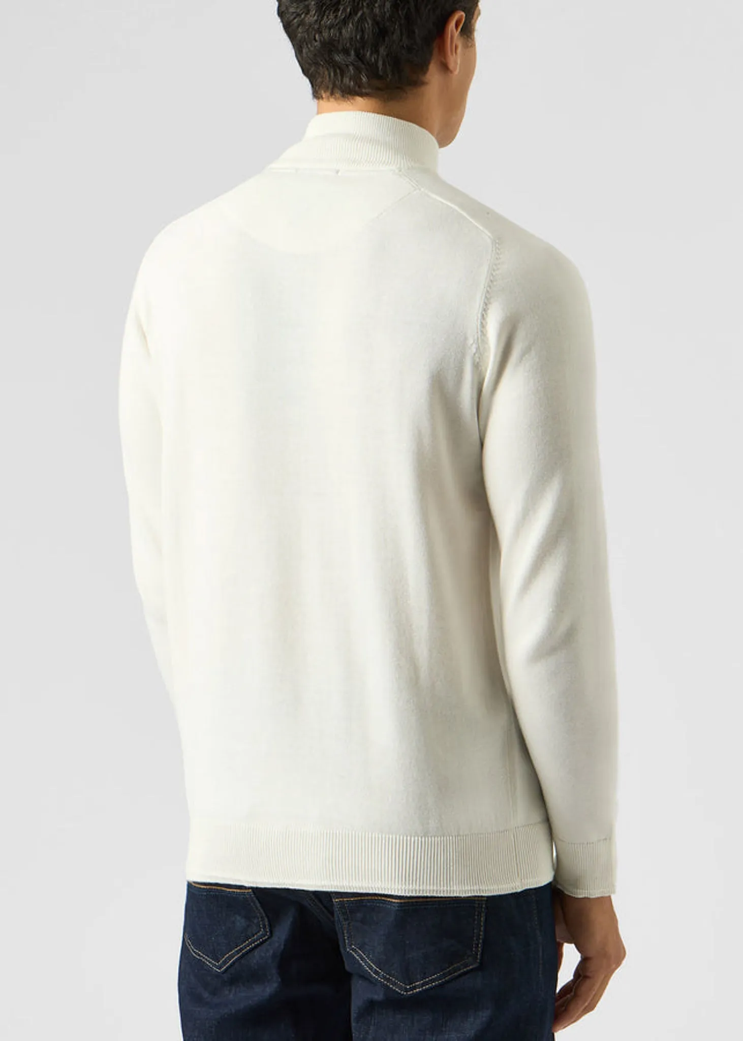 Pierre - winter white